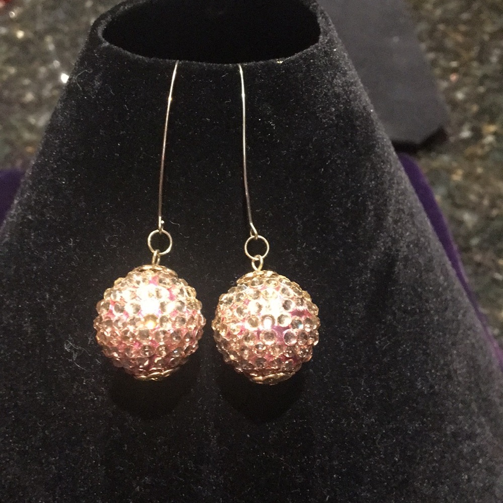 Drop ball earrings